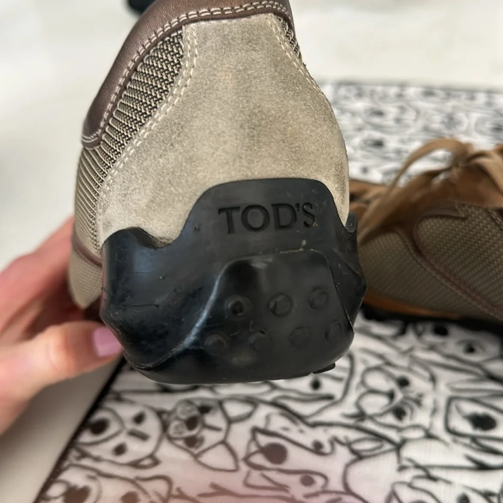 Tod’s riding shoes wow 🤩 - Picture 2 of 4